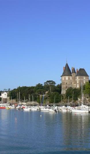 Croisière en mer à bord d'un voilier au départ de Pornic près du camping